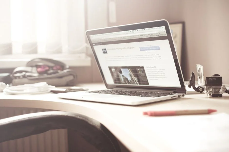 turned-on-monitor-displaying-digital-products-pkrnxegurgm